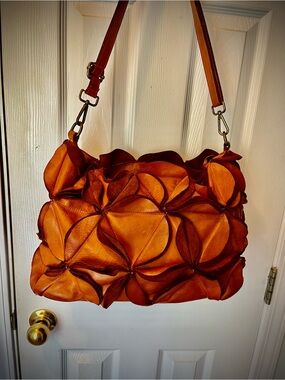 NWOT-ISADORA Large Italian, Genuine Leather Ruffle Shoulder Bag in Cognac Brown
